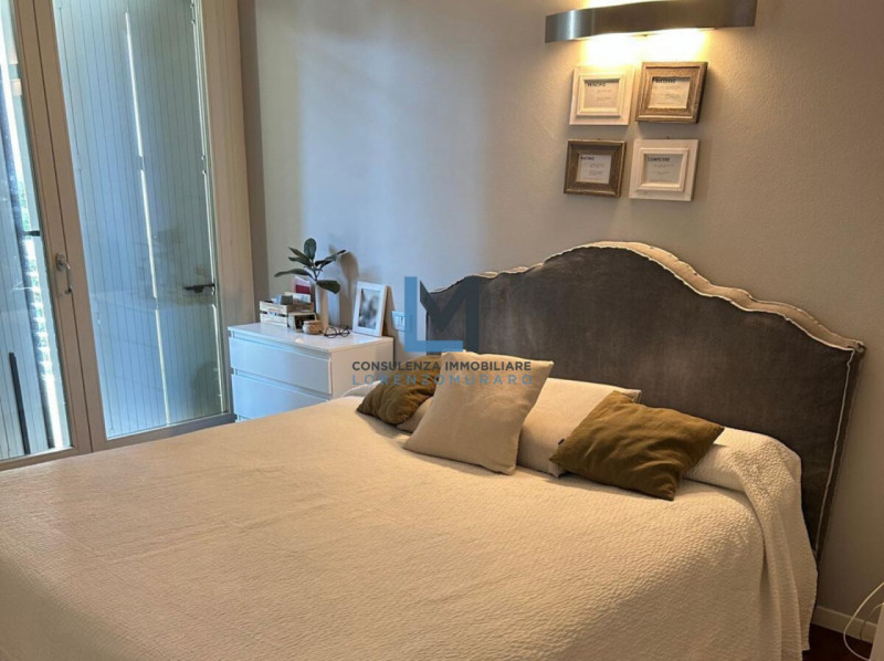 A Montebelluna, in centrale contesto residenziale e commerciale, a due passi da tutti i servizi, ...