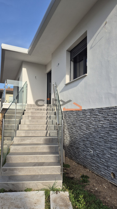 In tranquilla zona residenziale di San Giuseppe di Cassola, a pochi minuti dal centro di Bassano ...