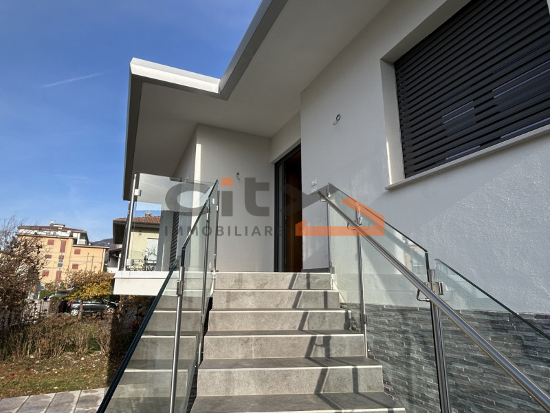 In tranquilla zona residenziale di San Giuseppe di Cassola, a pochi minuti dal centro di Bassano ...