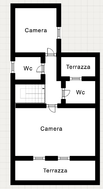 Scopri la tua nuova casa nel cuore della collina, nella splendida zona di Monteviale - Centro. Qu...