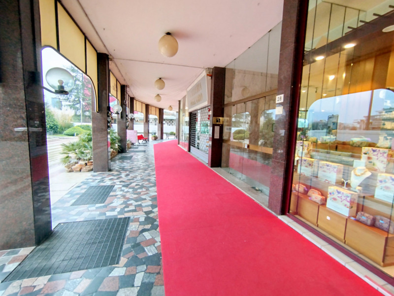 GRAZIOSO MINI APPARTAMENTO NEL CUORE DI ABANO TERME €.113.000 rif.CL519

Nel cuore pulsante di AB...