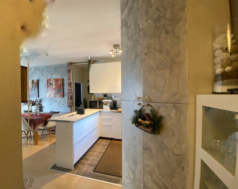 (Per INFO Mara 3481536890) A Jesolo Lido, zona Piazza Milano, siamo a proporre in vendita interes...