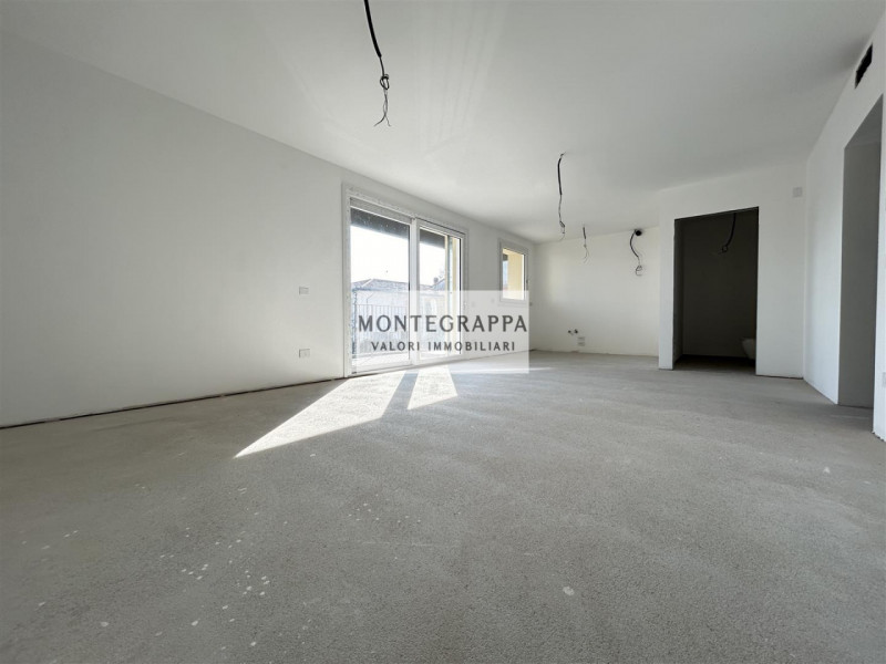 Proponiamo in vendita questo splendido appartamento di nuova costruzione al primo piano di una pi...