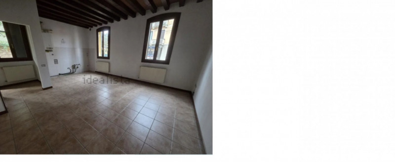 AT - PD126

Vendesi all'asta appartamento su due piani in data 20 febbraio 2026

Aappartamento su...