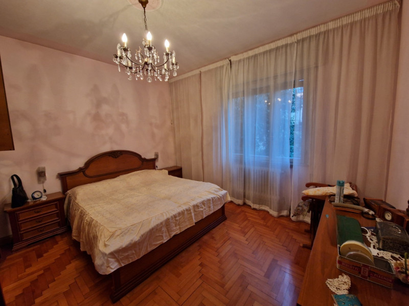 Nel quartiere residenziale e tranquillo di San Bellino, proponiamo in vendita un appartamento qua...