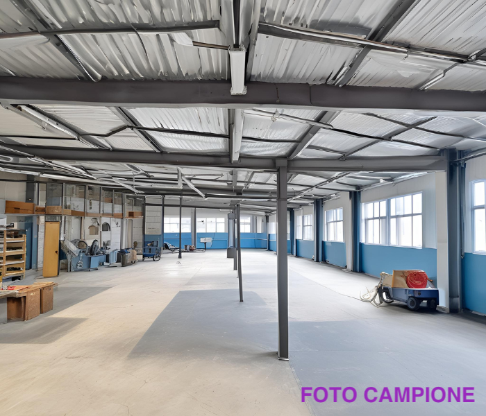 RIF: 125NM - FOSSO'(VE) - PER INFO 340 335 8378 - 0444/310220

Propongo in affitto un capannone d...