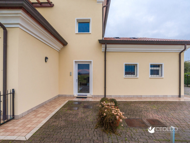 Scopri la tua nuova casa nel cuore di Arsego, una frazione affascinante del comune di San Giorgio...