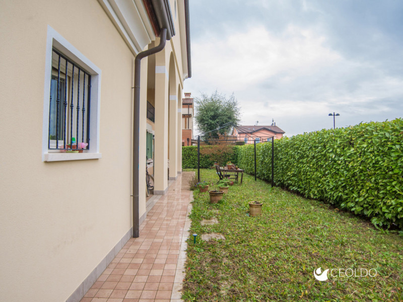Scopri la tua nuova casa nel cuore di Arsego, una frazione affascinante del comune di San Giorgio...