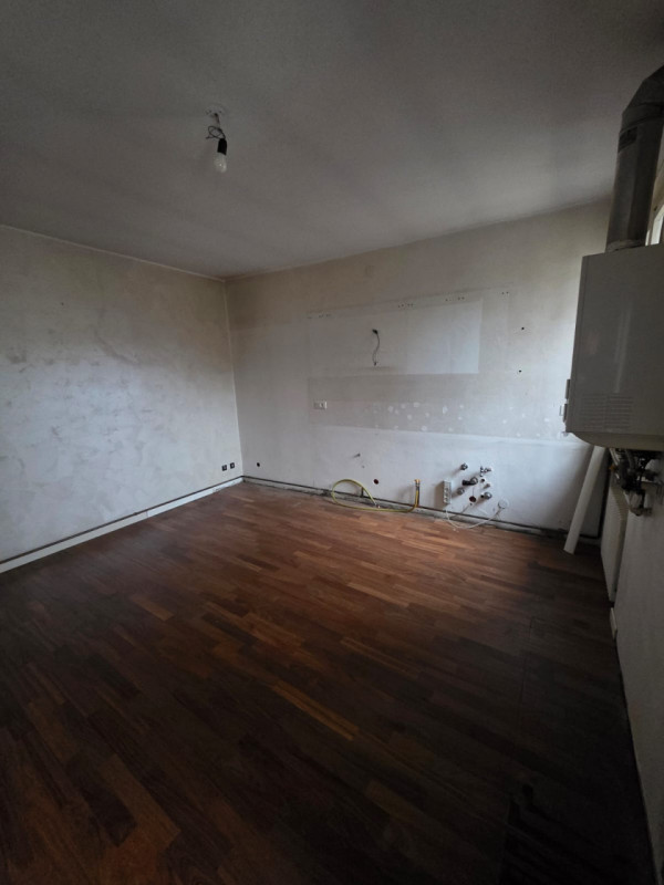 Scopri questo affascinante appartamento libero in vendita, situato nel prestigioso centro storico...