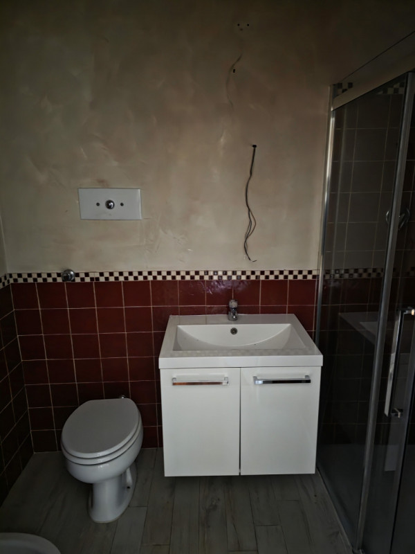 Scopri questo affascinante appartamento libero in vendita, situato nel prestigioso centro storico...