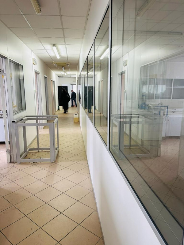 ZONA CENTRALE comoda ai principali servizi con ampia possibilità di parcheggio, proponiamo in aff...