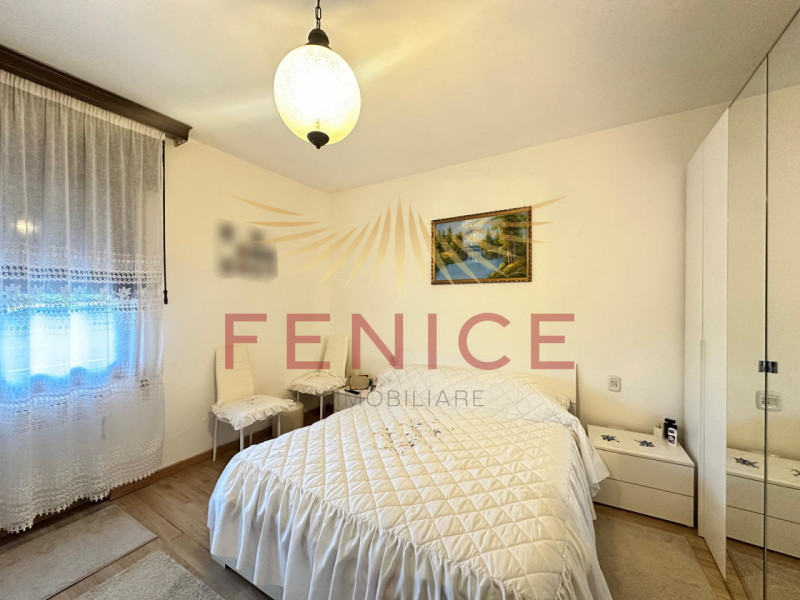 Immersa nella quiete di un elegante quartiere residenziale nel comune di Vazzola, in provincia di...