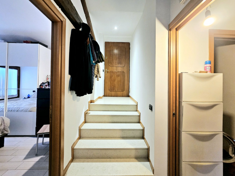 In una posizione comoda al Centro Storico di Monselice, proponiamo in affitto appartamento al pri...