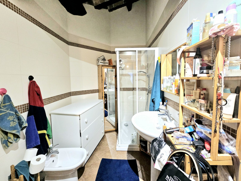 In una posizione comoda al Centro Storico di Monselice, proponiamo in affitto appartamento al pri...