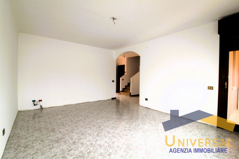 CAMPODARSEGO - All' interno di tranquillo quartiere residenziale, lontano da traffico e rumori e ...