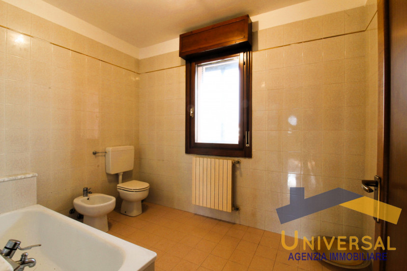 CAMPODARSEGO - All' interno di tranquillo quartiere residenziale, lontano da traffico e rumori e ...