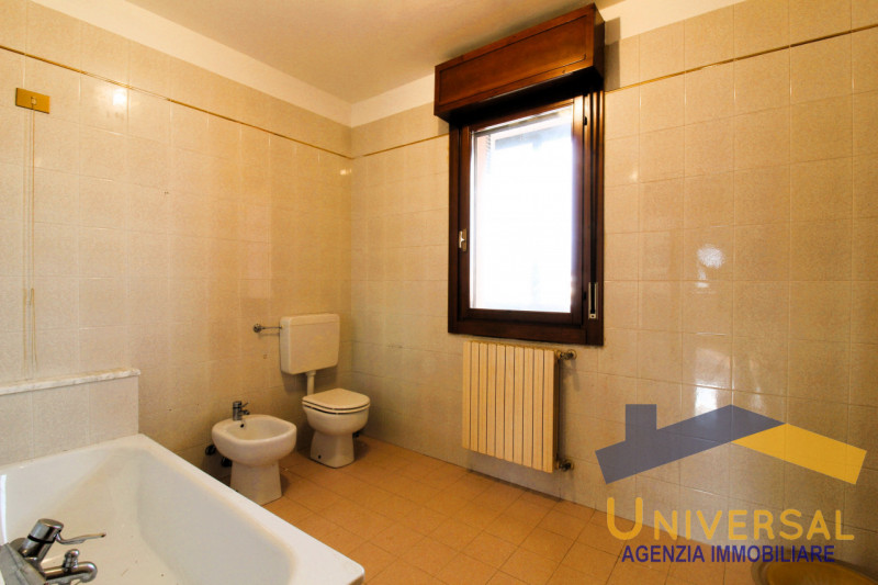 CAMPODARSEGO - All' interno di tranquillo quartiere residenziale, lontano da traffico e rumori e ...