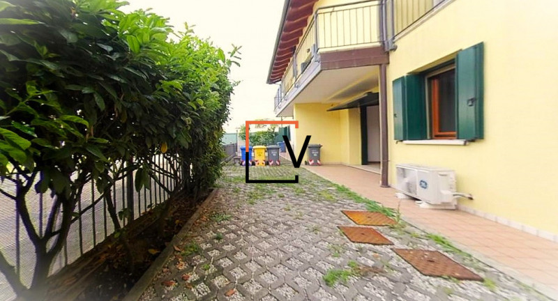 V410 - Proponiamo in vendita esclusiva a San Pelaio (vicinanze alla pizzeria Da Pino) appartament...