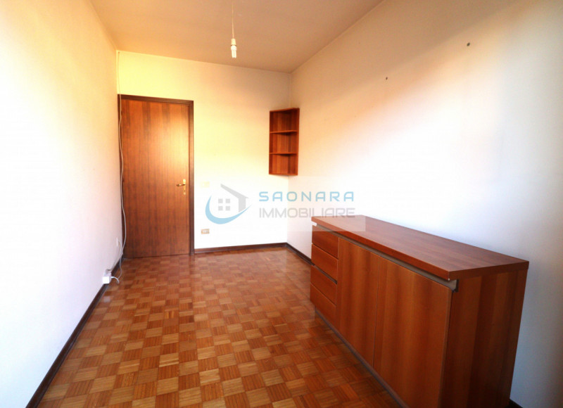 VILLATORA: appartamento al secondo e ultimo piano con ascensore in un condominio di dodici appart...