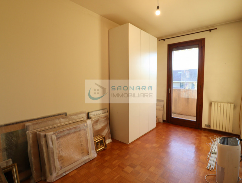 VILLATORA: appartamento al secondo e ultimo piano con ascensore in un condominio di dodici appart...