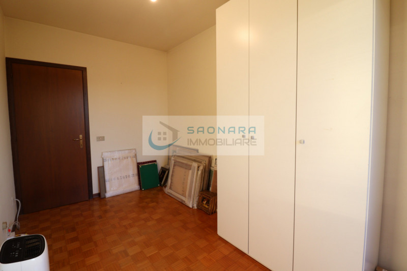 VILLATORA: appartamento al secondo e ultimo piano con ascensore in un condominio di dodici appart...