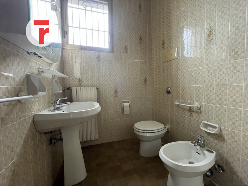 Località del Medico, frazione del Comune di Limena a due minuti dal centro paese e dai servizi.

...