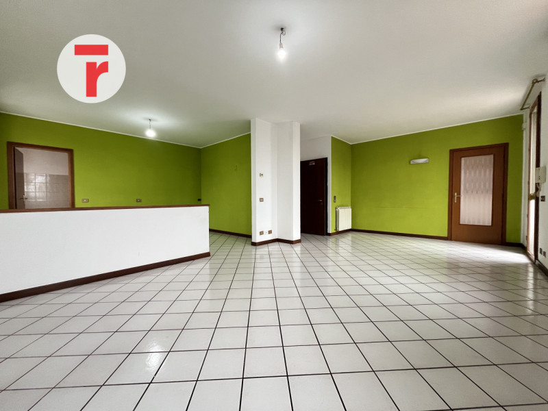 Località del Medico, frazione del Comune di Limena a due minuti dal centro paese e dai servizi.

...