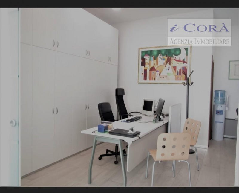 Abano Terme zona centralissima a ridosso in contesto di attività commerciali e palazzine residenz...