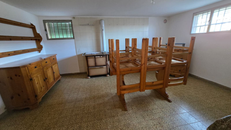 Cerchi una casa spaziosa, versatile e in posizione centrale, ideale per famiglie numerose o per c...