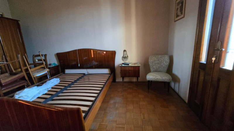 Cerchi una casa spaziosa, versatile e in posizione centrale, ideale per famiglie numerose o per c...