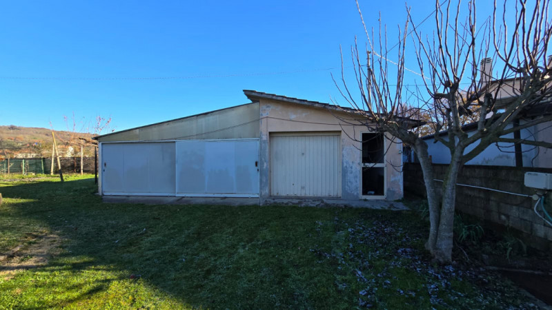 Cerchi una casa spaziosa, versatile e in posizione centrale, ideale per famiglie numerose o per c...