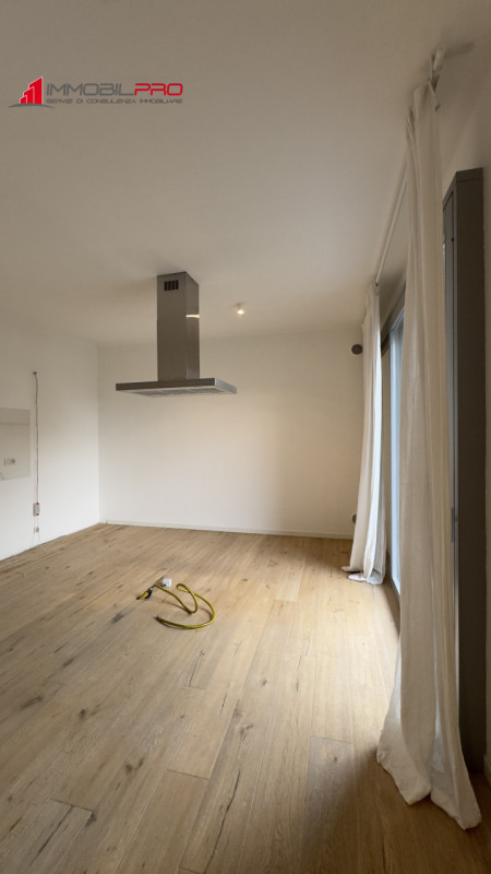 In una delle zone residenziali più apprezzate di Zanè (VI) proponiamo appartamento bicamere al pi...