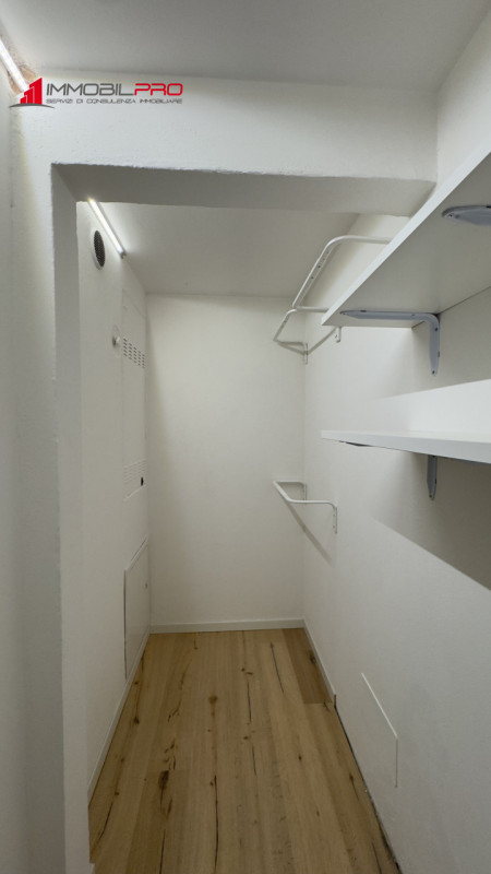 In una delle zone residenziali più apprezzate di Zanè (VI) proponiamo appartamento bicamere al pi...