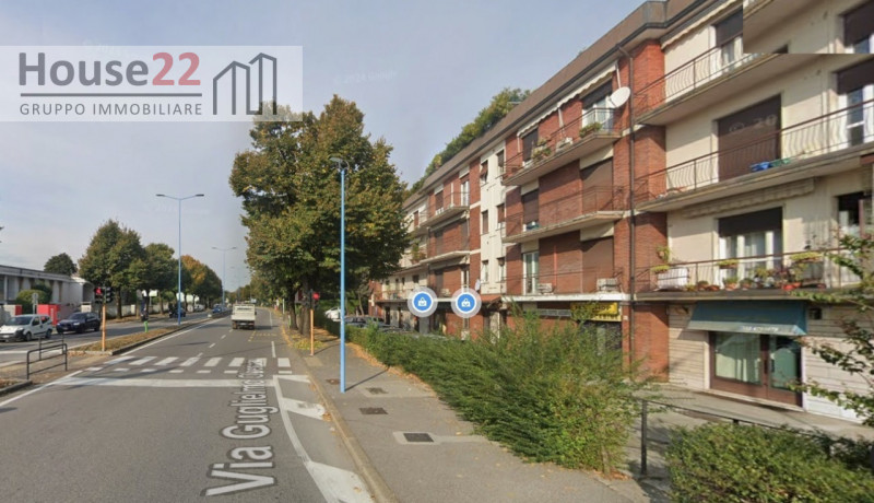 VIA OBERDAN. BRESCIA. In zona di forte passaggio passaggio proponiamo in vendita NEGOZIO di Mq 50...