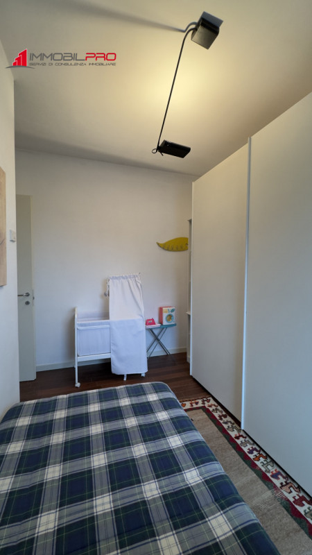 Nel cuore di Zanè (VI) proponiamo una soluzione residenziale introvabile: un appartamento duplex ...