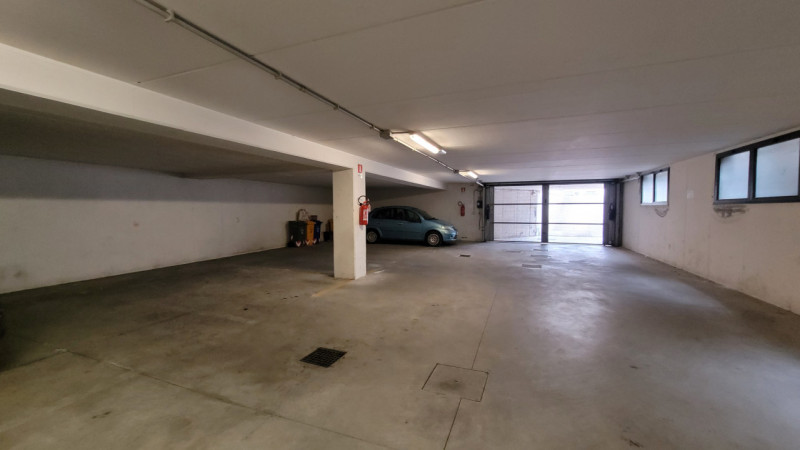 In pieno centro a Trevignano, proponiamo in vendita un accogliente appartamento trilocale di circ...