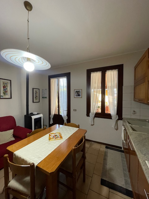 Cittadella vendesi casa singola con giardino di circa 1300 mq con impianto di irrigazione e robot...