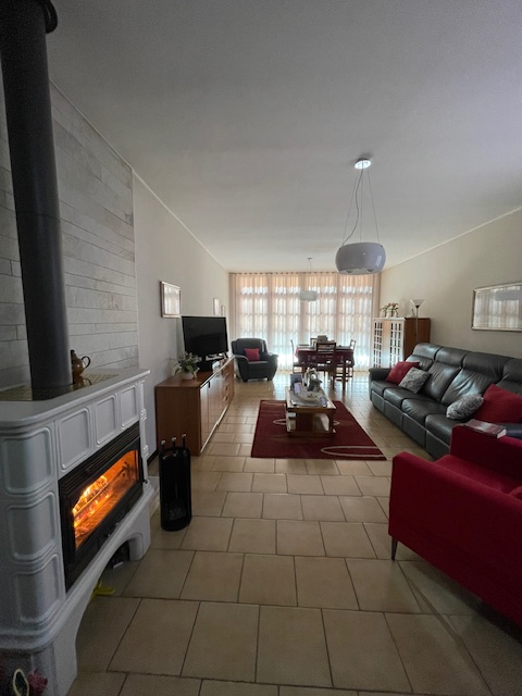 Cittadella vendesi casa singola con giardino di circa 1300 mq con impianto di irrigazione e robot...