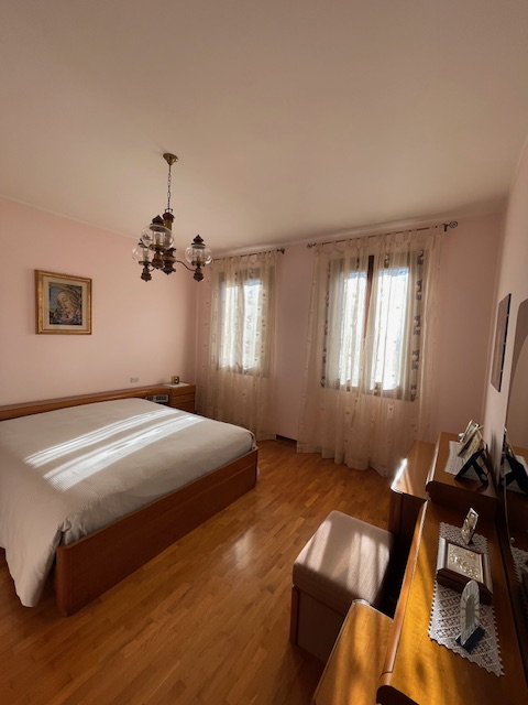 Cittadella vendesi casa singola con giardino di circa 1300 mq con impianto di irrigazione e robot...