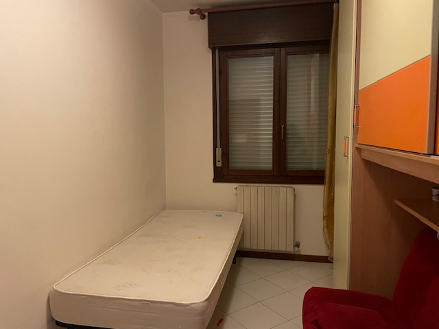 Oggi vi proponiamo un appartamento sito a Fossò in contesto unico per comodità a tutti i servizi ...