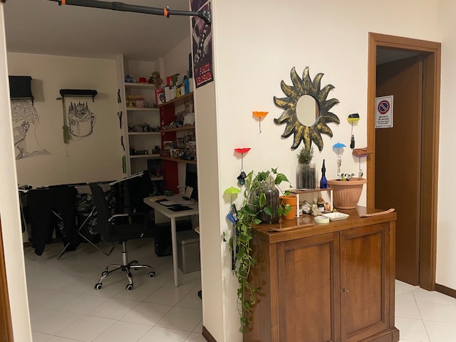 Oggi vi proponiamo un appartamento sito a Fossò in contesto unico per comodità a tutti i servizi ...