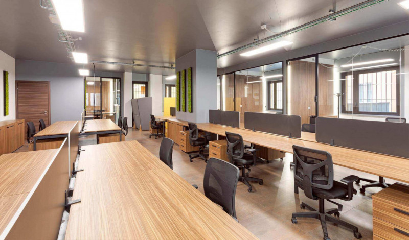 PADOVA zona CENTRALE in bella palazzina al secondo piano mq. 600 di uffici spaziosi e luminosi id...