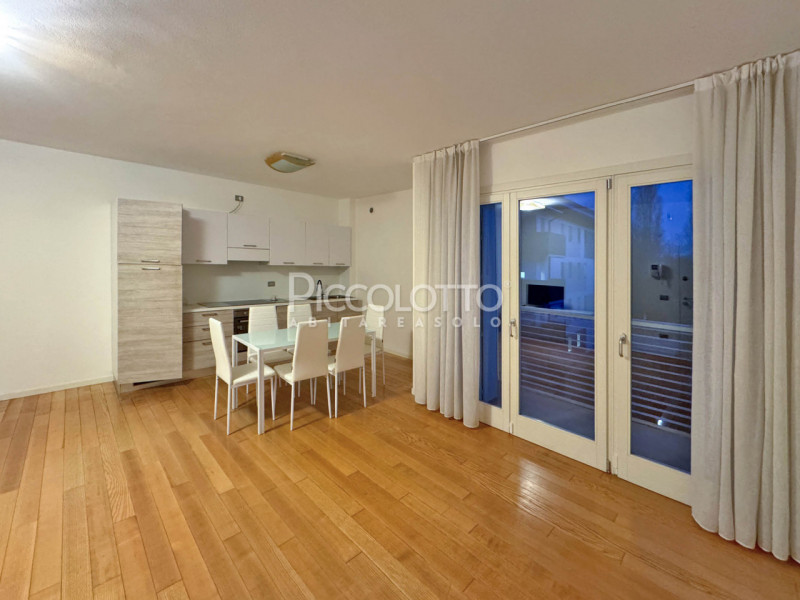 Rif. A5419 - Montebelluna, in privilegiata posizione centrale, appartamento in affitto in grazios...