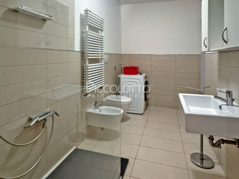 Rif. A5419 - Montebelluna, in privilegiata posizione centrale, appartamento in affitto in grazios...