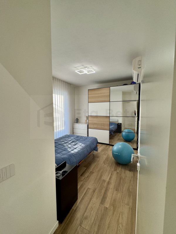 Ubicato a Chiesanuova e nelle immediate vicinanze di Corso Milano, proponiamo in vendita splendid...