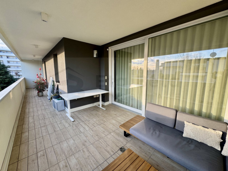 Ubicato a Chiesanuova e nelle immediate vicinanze di Corso Milano, proponiamo in vendita splendid...