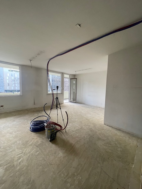 Padova-zona Stanga: Vendesi Appartamento completamente ristrutturato al 1 piano, diviso in: ingre...