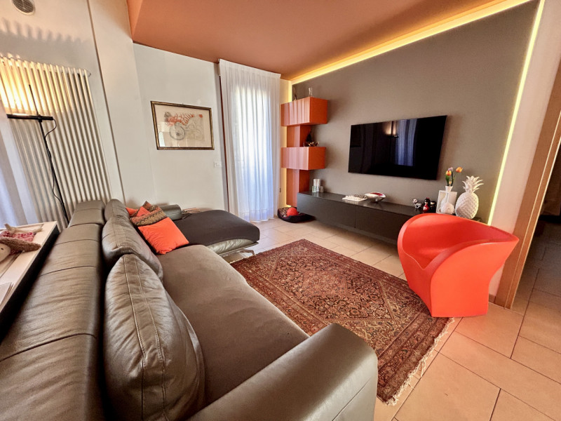 In una delle zone più richieste di Vicenza, a pochissimi passi dal centro storico e comodamente s...