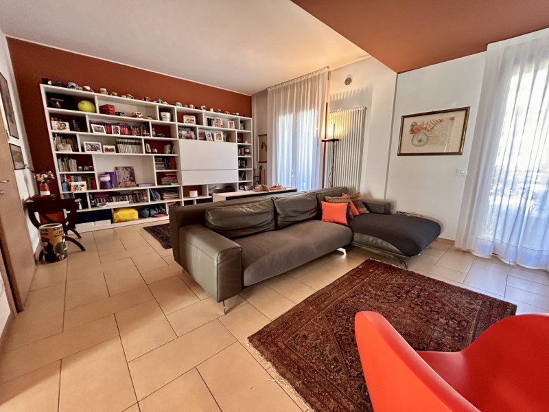 In una delle zone più richieste di Vicenza, a pochissimi passi dal centro storico e comodamente s...