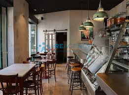 Vicenza
Bar di quarterie, facile gestione, ideale prima esperienza, con plateatico coperto.
Prezz...